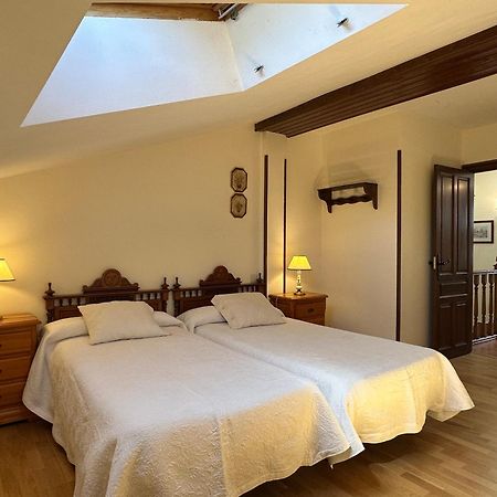 סנטו דומינגו דה סילוס Casa Rural Las Condesas מראה חיצוני תמונה